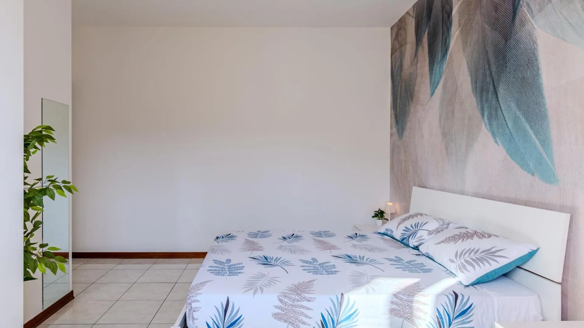 Apartment Leo By Interhome Lenno