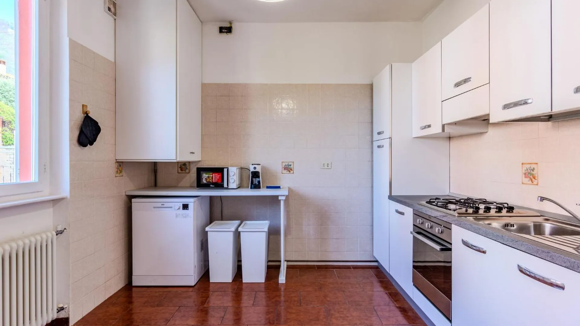 Apartment Leo By Interhome Lenno