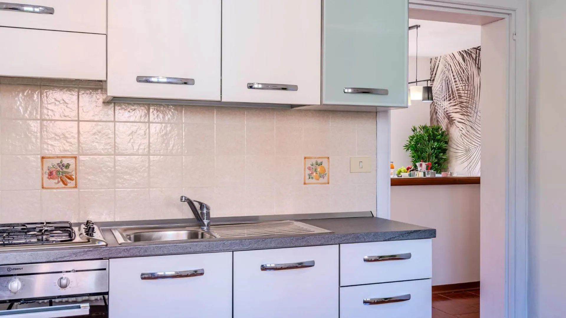 Apartment Leo By Interhome Lenno
