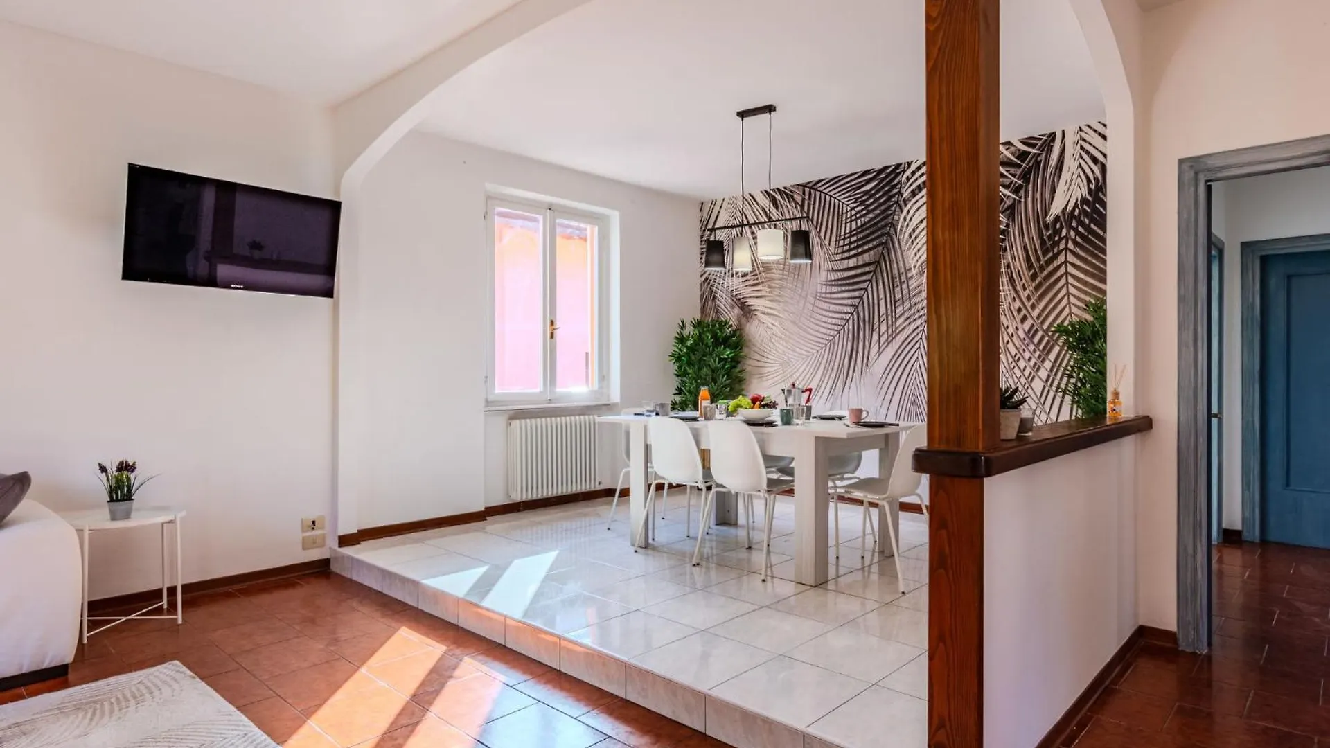 Apartment Leo By Interhome Lenno